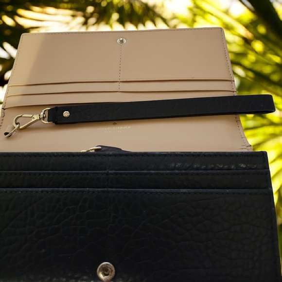 Kate Spade EUC! Perri Lane Linney Wallet/Wristlet W/ Cutout Detail Retails $189 - Picture 10 of 12